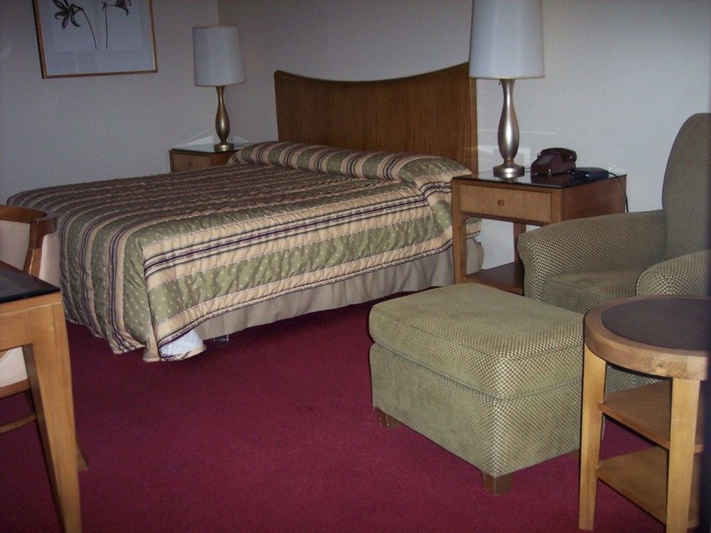 Night Inn Sweet Springs Стая снимка