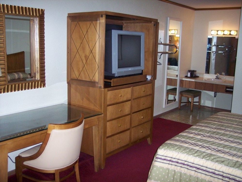 Night Inn Sweet Springs Стая снимка
