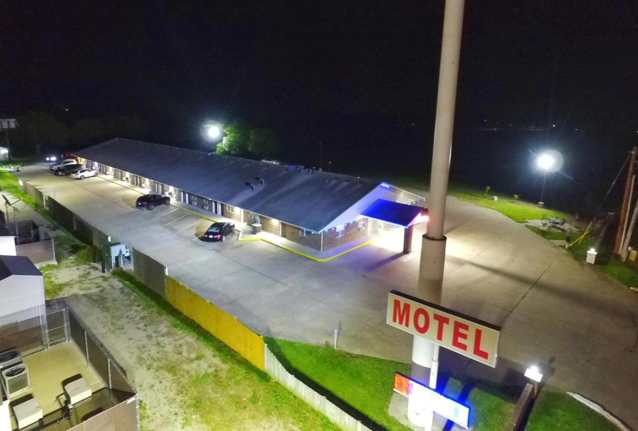 Night Inn Sweet Springs Екстериор снимка