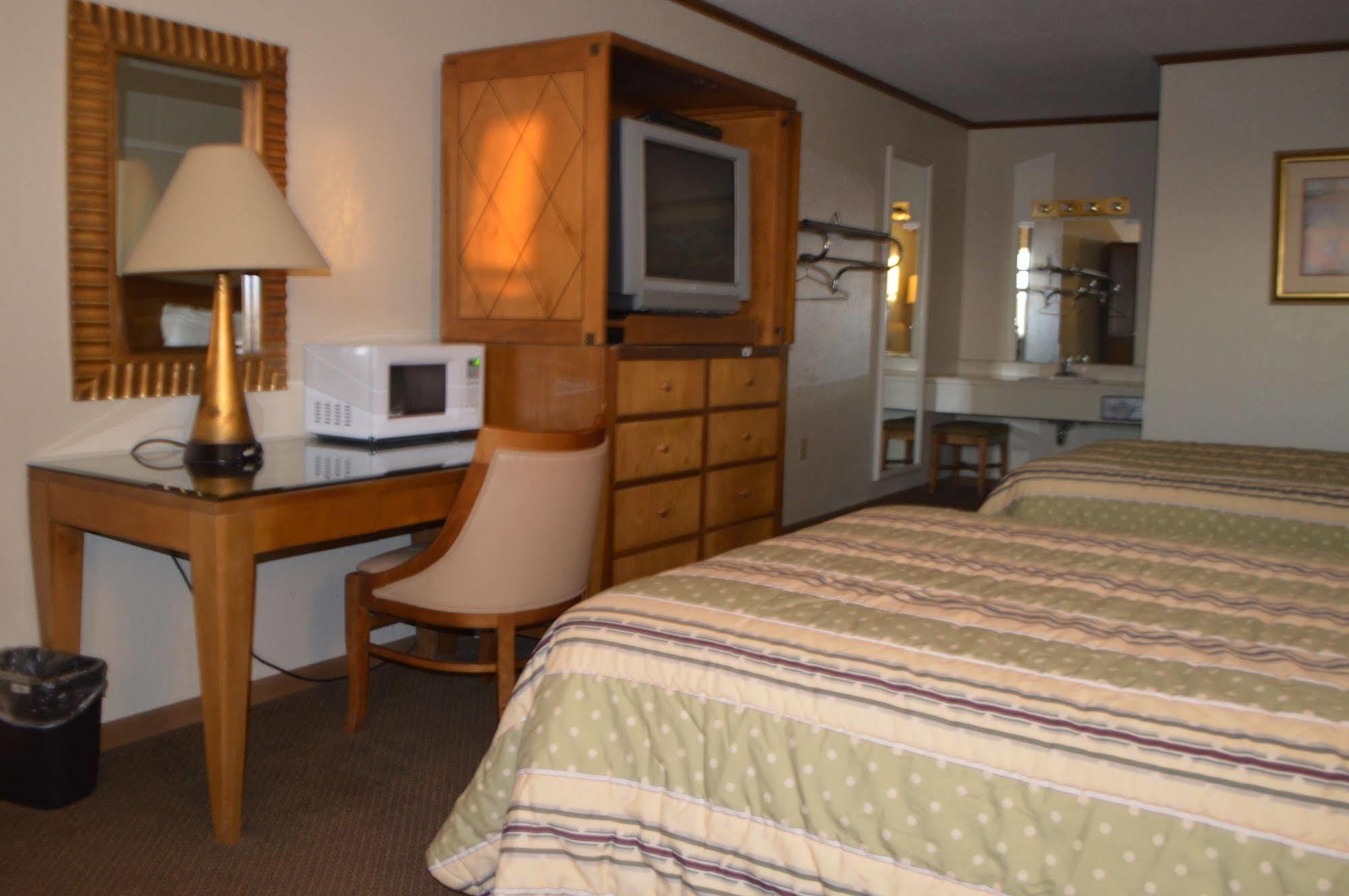 Night Inn Sweet Springs Екстериор снимка
